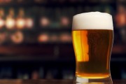伊犁哈萨克啤酒争高，“新”意比拼
